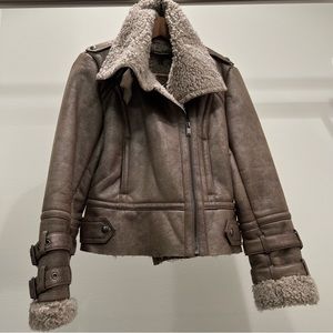 Apparis Andrew Marc women’s size small, bonded faux shearling in taupe.